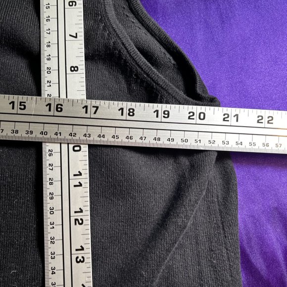 VTG 📌Quacker Factory Knitted Tank Top with Sequins at the Neckline - Picture 9 of 13